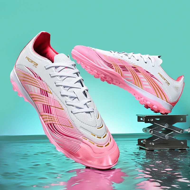 predator football boots