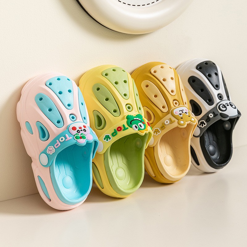 New Summer Cartoon-style  Children's Slippers With A Fashionable Appearance