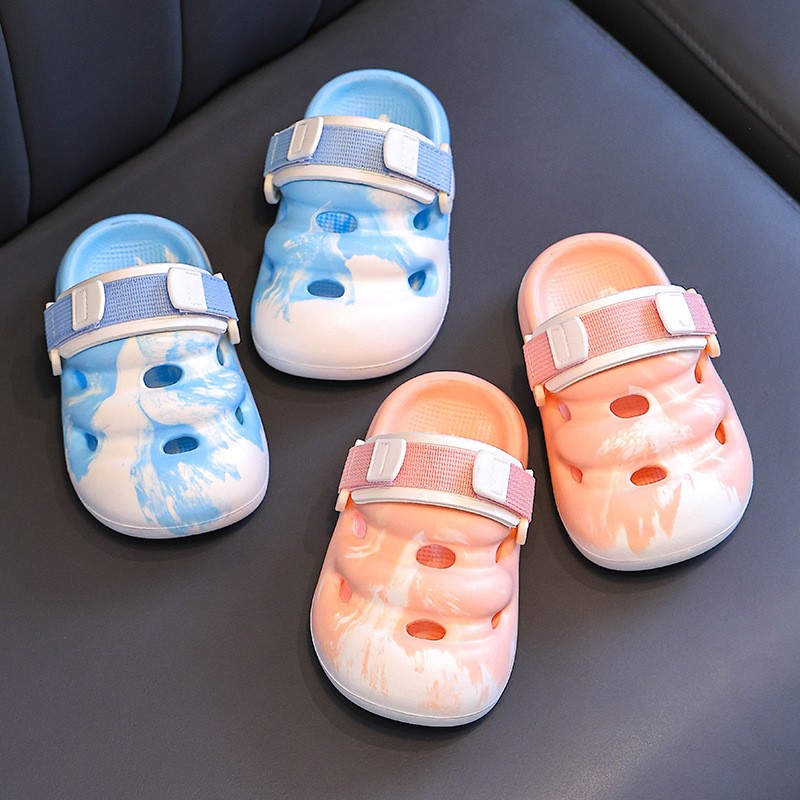 Children's Summer Indoor Slippers With  Cartoon Toe Caps.